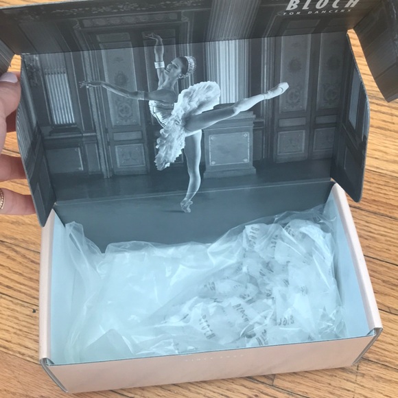 NIB Bloch Arabella flats - Picture 4 of 4